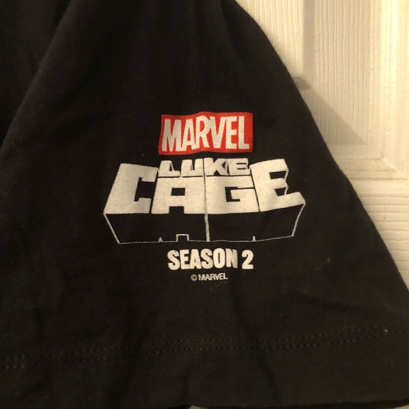 Marvel T-Shirt - Picture 2 of 3